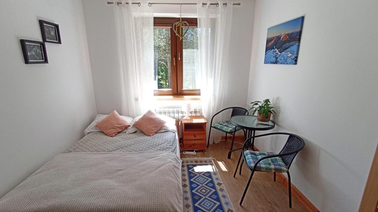 Zacisze Drwala Casa de hóspedes Lutowiska Quarto foto