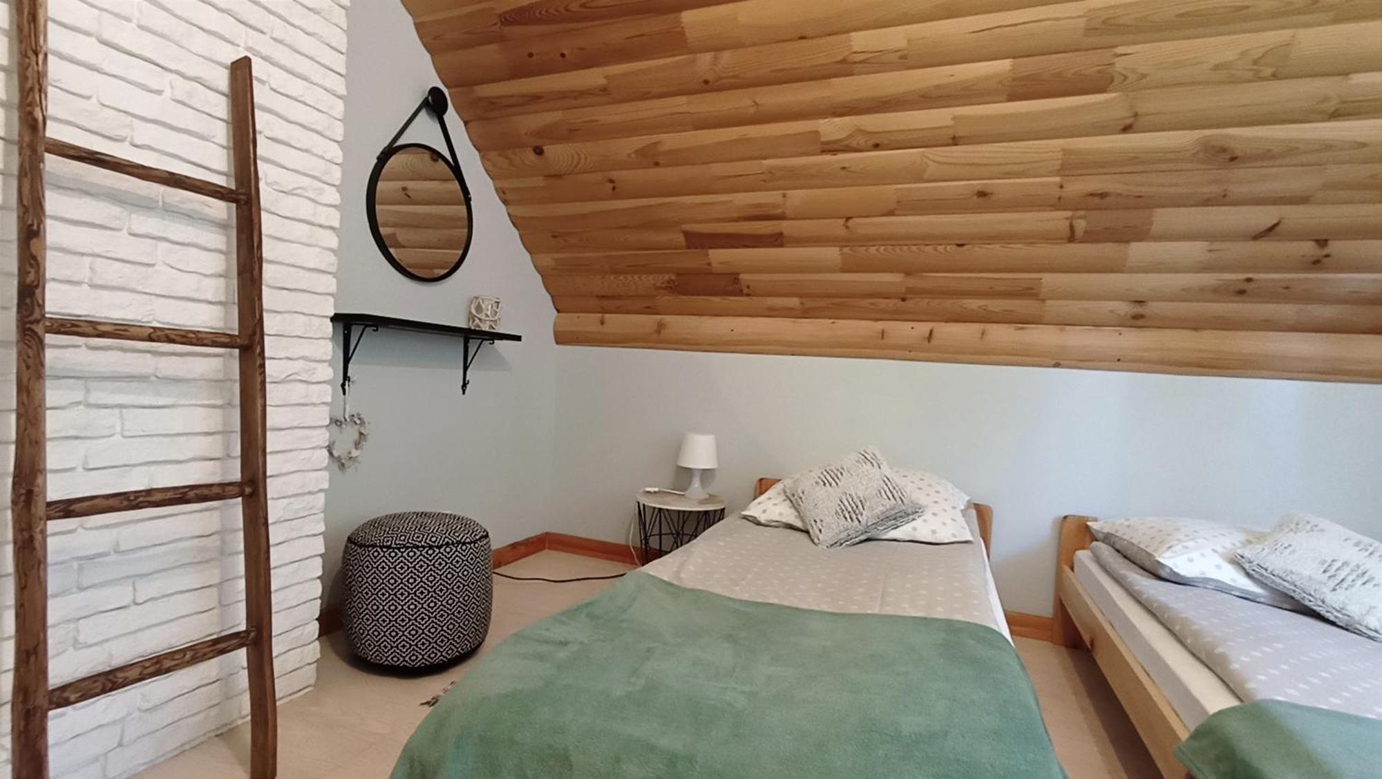 Zacisze Drwala Casa de hóspedes Lutowiska Quarto foto