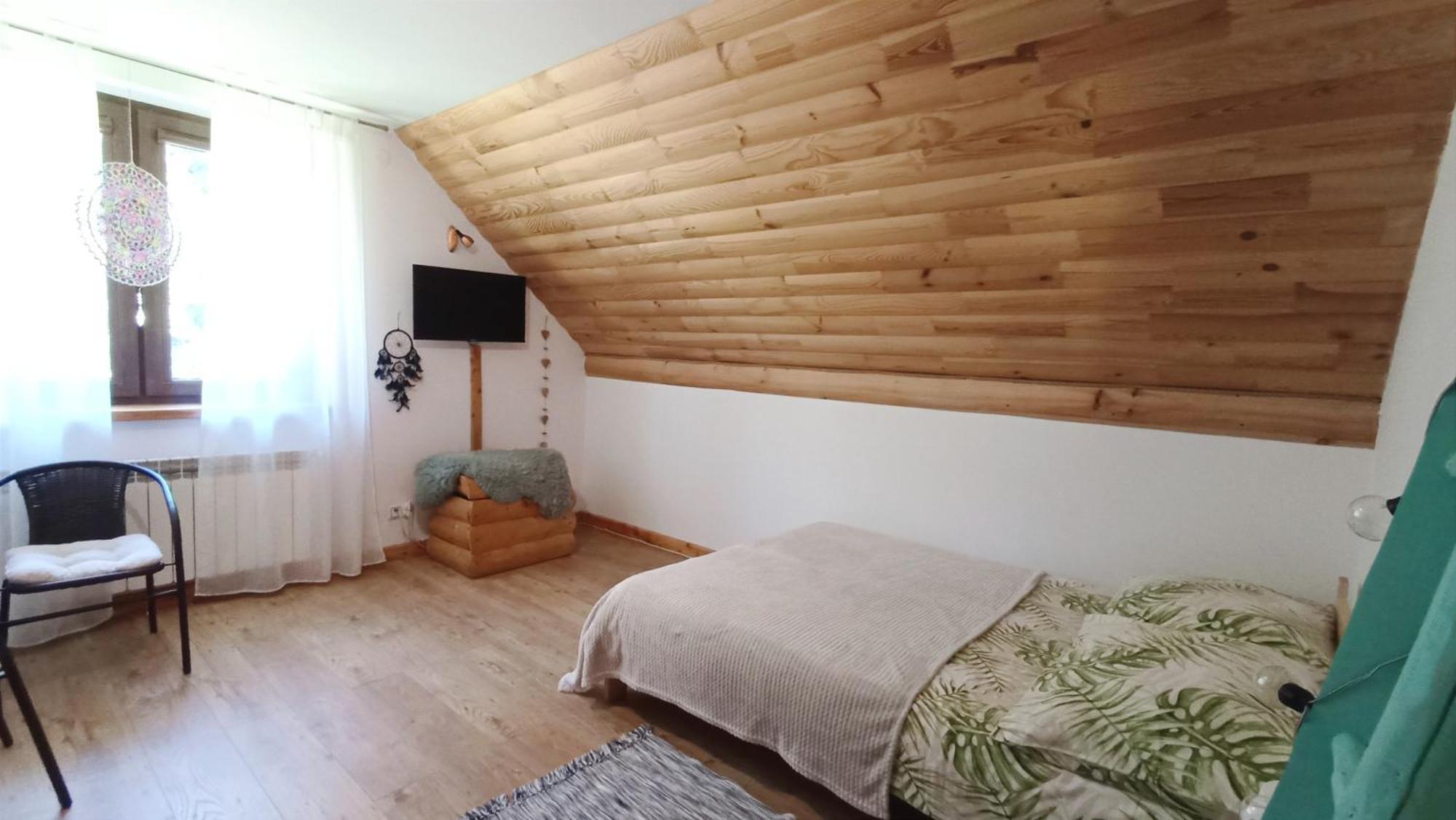 Zacisze Drwala Casa de hóspedes Lutowiska Quarto foto